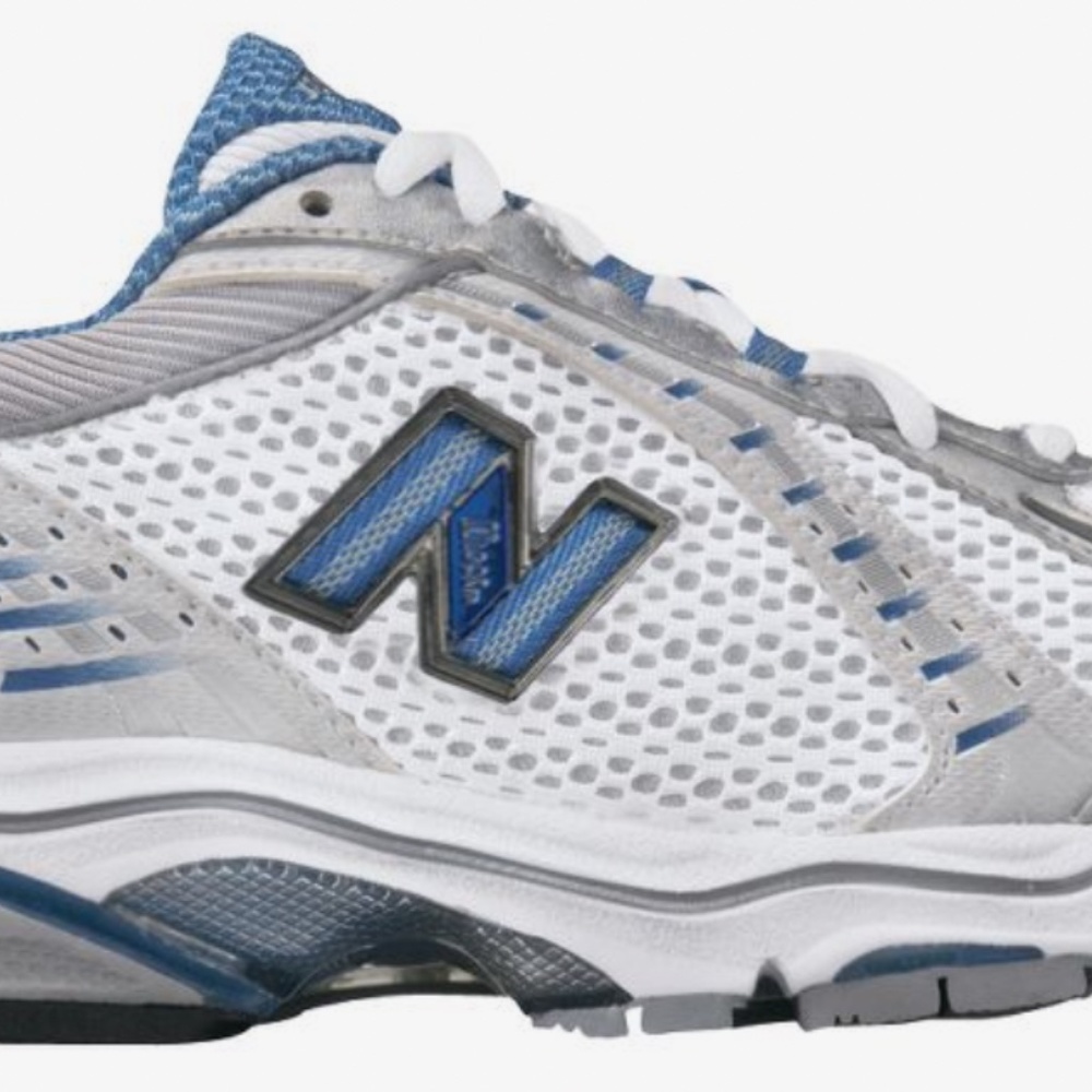 New Balance 1223 Size 9.5 light blue